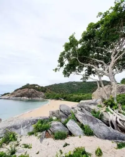 Sai Noi Beach
