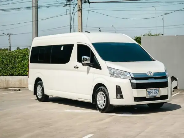 Toyota Commuter for Hua Hin transfers